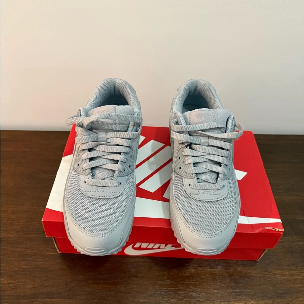 Nike Air Max 90 Gray Sneakers Men’s 7.5 - Picture 3 of 8